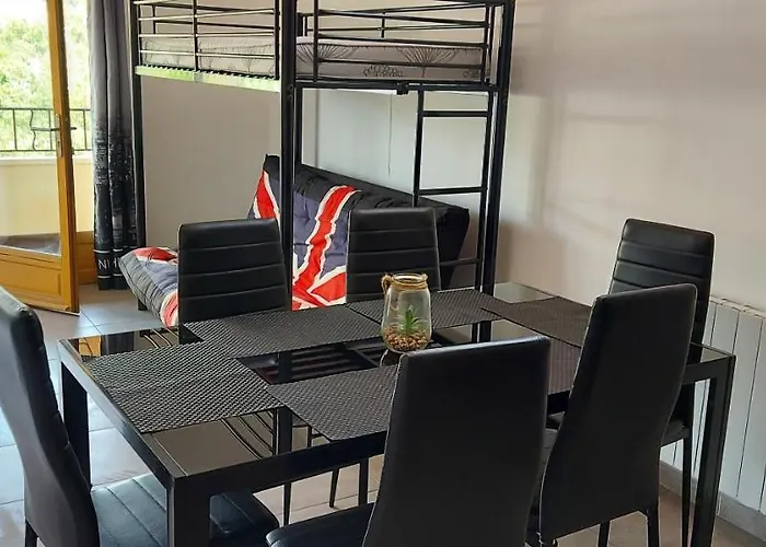 Studio 2